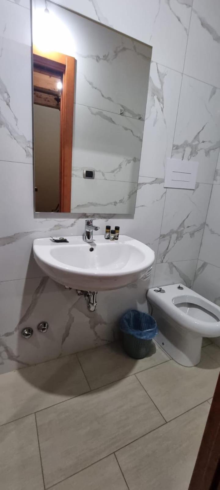 B&B Santa Maria フォリーノ エクステリア 写真